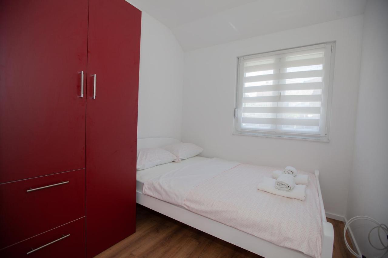 טרביניה Apartmani Grubac מראה חיצוני תמונה