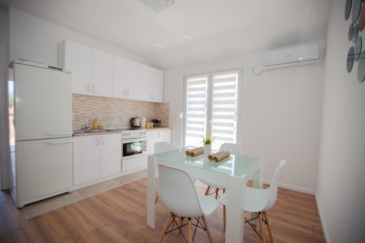 טרביניה Apartmani Grubac מראה חיצוני תמונה
