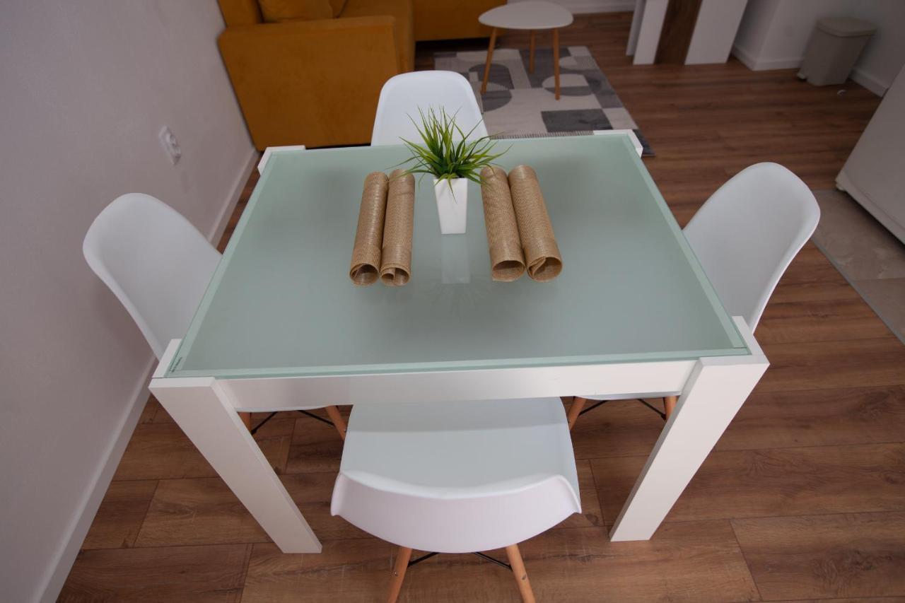 טרביניה Apartmani Grubac מראה חיצוני תמונה