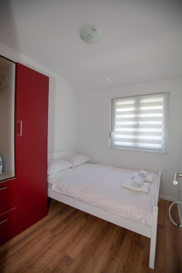 טרביניה Apartmani Grubac מראה חיצוני תמונה