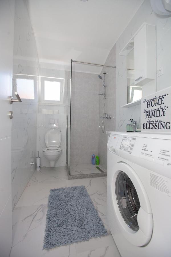 טרביניה Apartmani Grubac מראה חיצוני תמונה